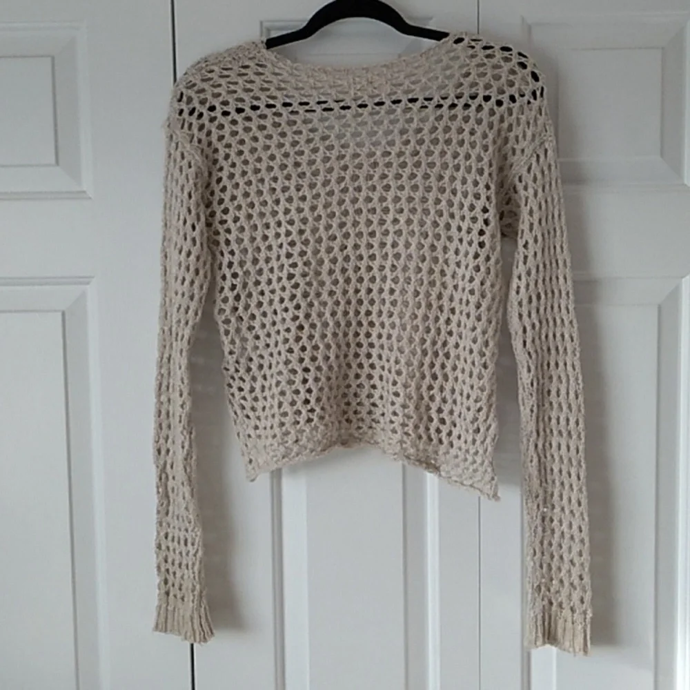 Hollister sweater - Picture 4 of 4